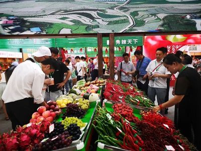 辣博會上我州百余個特色農產品集中亮相!辣味兒已經溢出屏幕~~